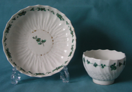 Chelsea-Derby Porcelain Tea bowl and Saucer c.1775