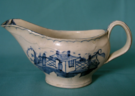 18th Century English Creamware sauce boa