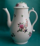 A Caughley Porcelain Coffee pot c.1780